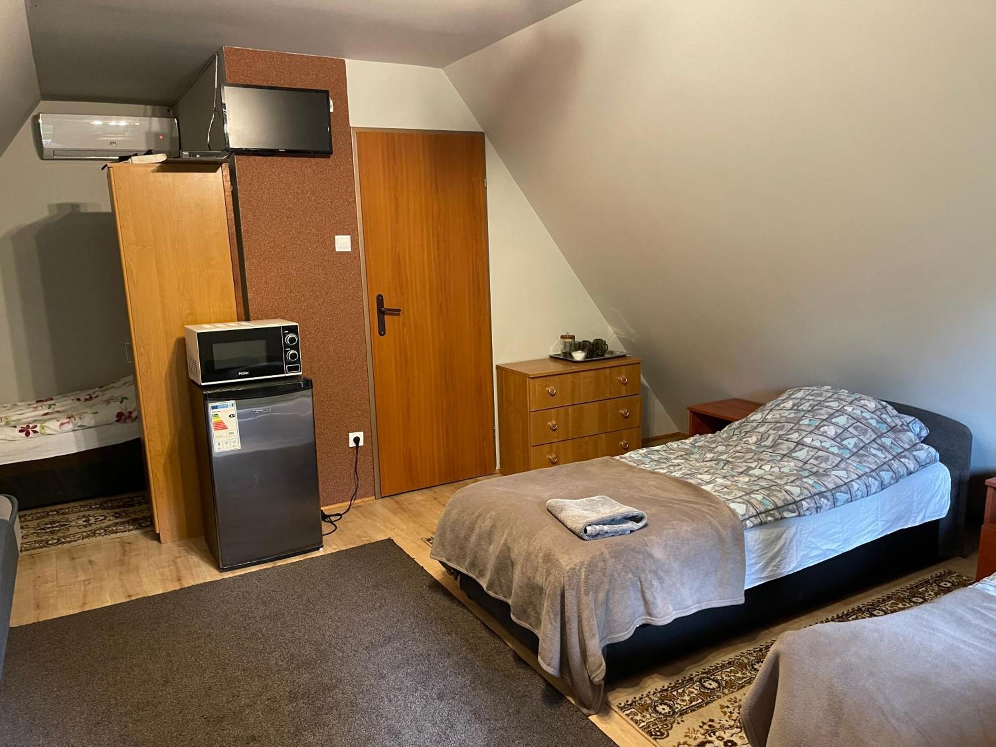 Noclegi-Splywy Bugiem Slawatycze Buitenkant foto